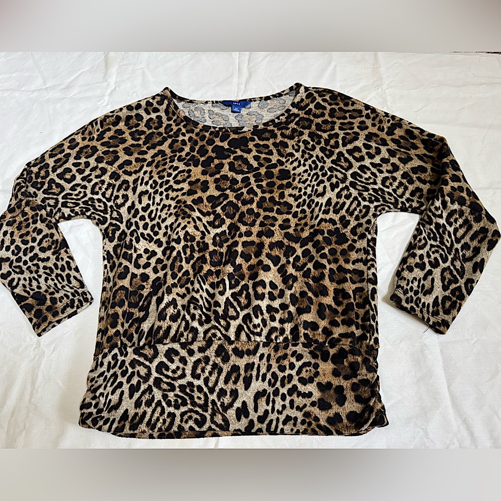 Leopard Print Long Sleeve Top